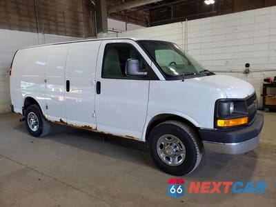 Czwarte zdjęcie samochodu z boku: 2012 CHEVROLET EXPRESS G3500 VIN:1GCZGTCA6C1166045 - miniatura