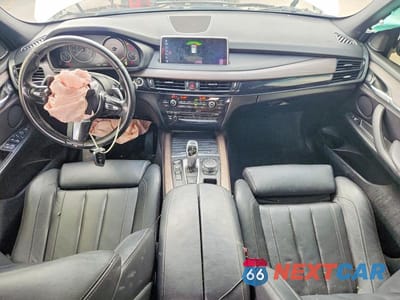 Zdjęcie 8 z 13 samochodu: 2018 BMW X5 SDRIVE35I VIN:5UXKR2C52J0Z14722 - miniatura