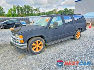 1998 CHEVROLET SUBURBAN K1500 1GNFK16R2WJ326084 - główne zdjęcie licytacji z USA - miniatura