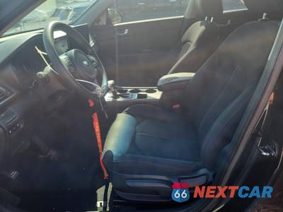 Zdjęcie 7 z 13 samochodu: 2016 KIA OPTIMA LX VIN:5XXGT4L35GG049772 - miniatura