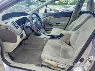 Zdjęcie 7 z 13 samochodu: 2012 HONDA CIVIC LX VIN:19XFB2F51CE098583 - miniatura