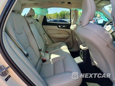 Zdjęcie 11 z 14 samochodu: 2024 VOLVO XC60 PLUS VIN:YV4H60DL3R1823578 - miniatura