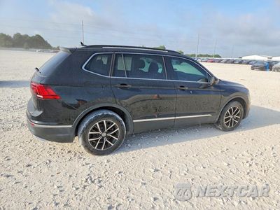 Trzecie zdjęcie samochodu z tyłu: 2021 VOLKSWAGEN TIGUAN SE VIN:3VV3B7AX3MM007489 - miniatura