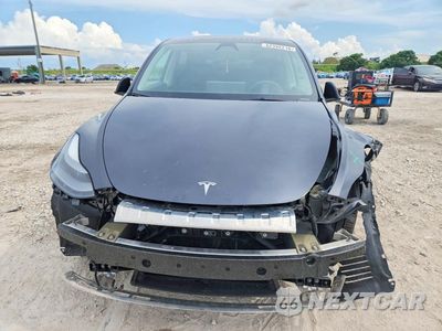 Piąte zdjęcie samochodu w środku: 2024 TESLA MODEL Y VIN:7SAYGDED9RF056098 - miniatura