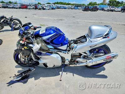 Trzecie zdjęcie samochodu z tyłu: 2005 SUZUKI GSX1300 RK5 VIN:JS1GW71A352101858 - miniatura