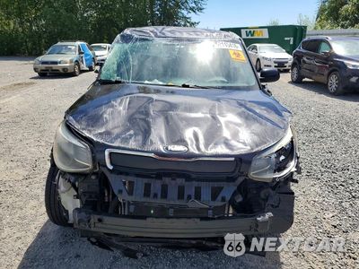 Piąte zdjęcie samochodu w środku: 2015 KIA SOUL BASE VIN:KNDJN2A24F7748994 - miniatura