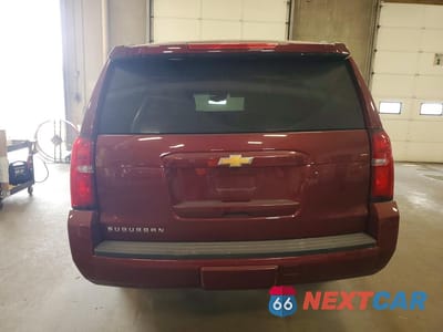 Zdjęcie 6 z 13 samochodu: 2019 CHEVROLET SUBURBAN K1500 LT VIN:1GNSKHKC3KR297327 - miniatura