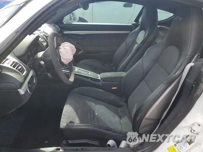 Zdjęcie 7 z 12 samochodu: 2016 PORSCHE CAYMAN GT4 VIN:WP0AC2A82GK197098 - miniatura