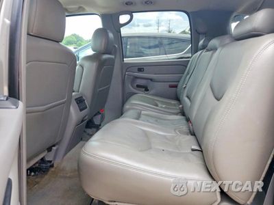 Zdjęcie 11 z 13 samochodu: 2005 GMC YUKON XL K1500 VIN:3GKFK16Z85G240209 - miniatura