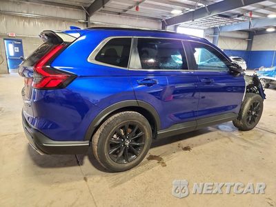 Trzecie zdjęcie samochodu z tyłu: 2023 HONDA CR-V SPORT VIN:7FARS6H50PE031673 - miniatura