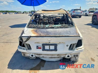 Zdjęcie 6 z 11 samochodu: 2004 BMW 330 I VIN:WBAEV53454KM34084 - miniatura