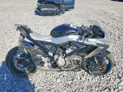 2026 CF MOTO 675SS LCEPEVLP4T6000770 - główne zdjęcie licytacji z USA - miniatura
