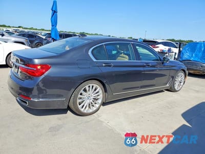 Trzecie zdjęcie samochodu z tyłu: 2017 BMW 750 I VIN:WBA7F0C35HGM21585 - miniatura