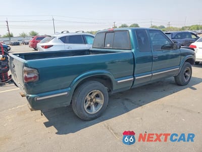 Trzecie zdjęcie samochodu z tyłu: 1998 CHEVROLET S TRUCK S10 VIN:1GCCS19X8W8236094 - miniatura