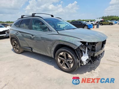 Czwarte zdjęcie samochodu z boku: 2025 HYUNDAI TUCSON SEL VIN:5NMJC3DEXSH604421 - miniatura