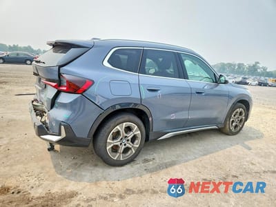 Trzecie zdjęcie samochodu z tyłu: 2024 BMW X1 XDRIVE28I VIN:WBX73EF04R5Y75210 - miniatura