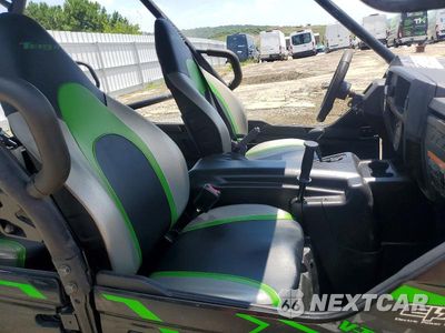 Piąte zdjęcie samochodu w środku: 2021 KAWASAKI TERYX UTILITY VEHICLE VIN:JKBRTCG1XMB526814 - miniatura