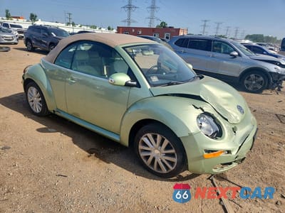 Czwarte zdjęcie samochodu z boku: 2008 VOLKSWAGEN NEW BEETLE CONVERTIBLE SE VIN:3VWRF31Y78M411557 - miniatura