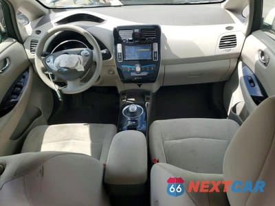 Zdjęcie 8 z 12 samochodu: 2012 NISSAN LEAF SV VIN:JN1AZ0CP8CT021459 - miniatura