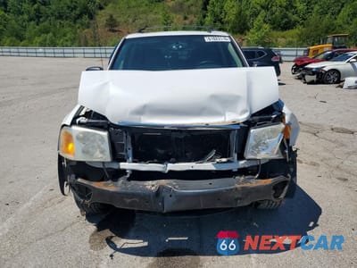 Piąte zdjęcie samochodu w środku: 2007 GMC ENVOY VIN:1GKDT13S172256081 - miniatura