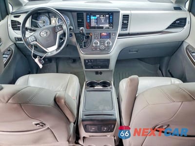 Zdjęcie 8 z 13 samochodu: 2017 TOYOTA SIENNA XLE PREMIUM 8-PASSENGER VIN:5TDYZ3DC3HS890503 - miniatura