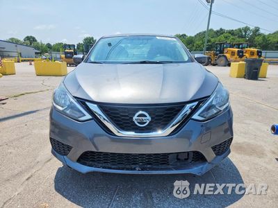 Piąte zdjęcie samochodu w środku: 2018 NISSAN SENTRA S VIN:3N1AB7AP5JY306785 - miniatura