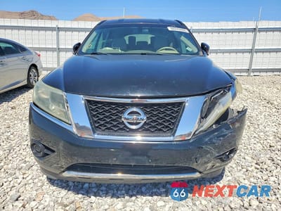 Piąte zdjęcie samochodu w środku: 2014 NISSAN PATHFINDER S VIN:5N1AR2MN2EC620460 - miniatura