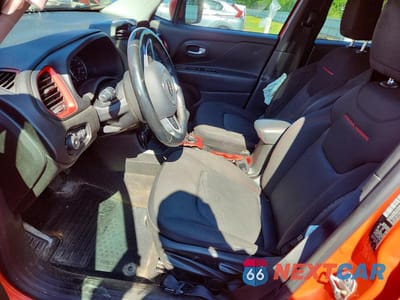 Zdjęcie 7 z 14 samochodu: 2016 JEEP RENEGADE TRAILHAWK VIN:ZACCJBCT3GPD55311 - miniatura