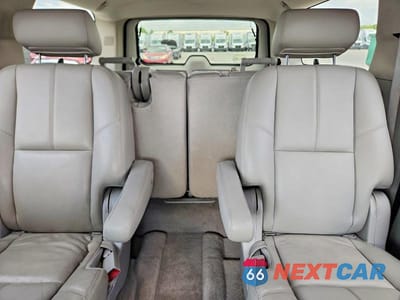 Zdjęcie 10 z 14 samochodu: 2010 CHEVROLET SUBURBAN C1500 LT VIN:1GNUCJE0XAR164240 - miniatura