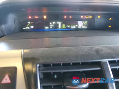 Zdjęcie 9 z 12 samochodu: 2012 TOYOTA PRIUS V THREE VIN:JTDZN3EU1C3186334 - miniatura