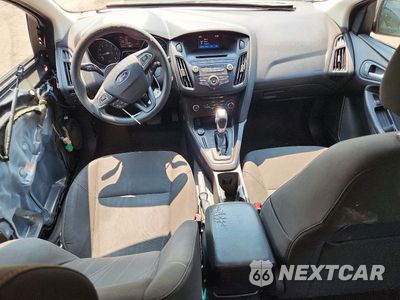 Zdjęcie 8 z 13 samochodu: 2015 FORD FOCUS SE VIN:1FADP3F21FL242753 - miniatura