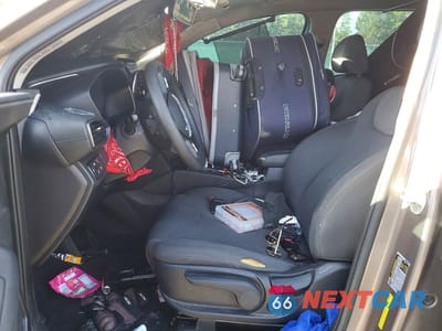 Zdjęcie 7 z 12 samochodu: 2019 HYUNDAI SANTA FE SE VIN:5NMS2CADXKH090279 - miniatura