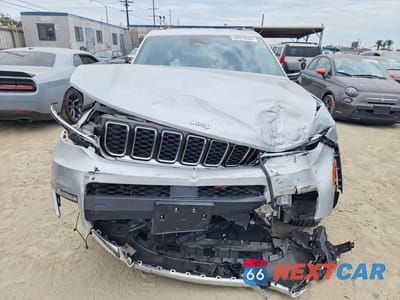 Piąte zdjęcie samochodu w środku: 2024 JEEP GRAND CHEROKEE L LIMITED VIN:1C4RJKBG3R8919757 - miniatura
