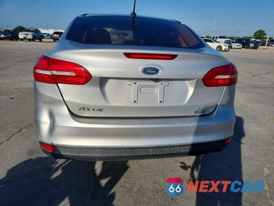 Zdjęcie 6 z 12 samochodu: 2017 FORD FOCUS SE VIN:1FADP3FE7HL270747 - miniatura