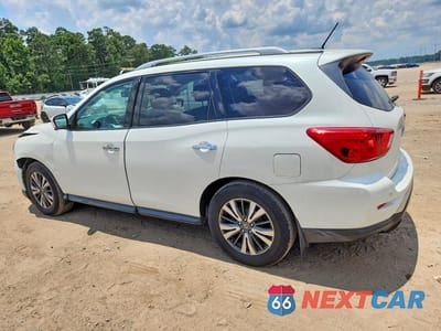 Drugie zdjęcie samochodu z przodu: 2017 NISSAN PATHFINDER S VIN:5N1DR2MN8HC633604 - miniatura