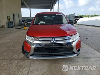 Piąte zdjęcie samochodu w środku: 2018 MITSUBISHI OUTLANDER ES VIN:JA4AD2A37JZ055338 - miniatura