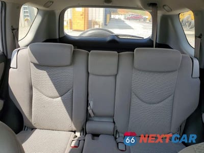 Zdjęcie 10 z 13 samochodu: 2007 TOYOTA RAV4 LIMITED VIN:JTMBD31V975100099 - miniatura
