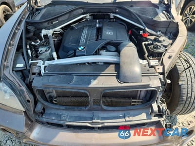 Zdjęcie 12 z 14 samochodu: 2013 BMW X5 XDRIVE35I VIN:5UXZV4C53D0E11441 - miniatura
