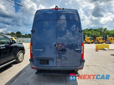 Zdjęcie 6 z 13 samochodu: 2019 MERCEDES-BENZ SPRINTER 2500/3500 DELIVERY VAN VIN:WD4PF0CD6KT006548 - miniatura