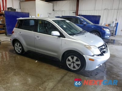 Czwarte zdjęcie samochodu z boku: 2004 SCION XA BASE VIN:JTKKT624040069272 - miniatura