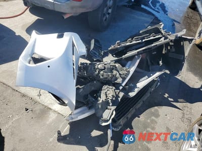 Zdjęcie 12 z 13 samochodu: 2017 LEXUS IS 200T VIN:JTHBA1D25H5041793 - miniatura