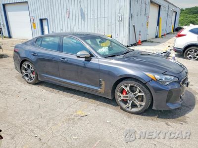Czwarte zdjęcie samochodu z boku: 2020 KIA STINGER GT1 VIN:KNAE45LC0L6072179 - miniatura