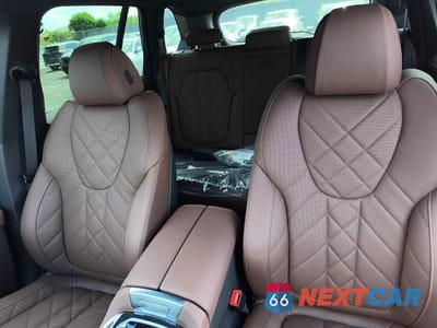 Zdjęcie 10 z 15 samochodu: 2026 BMW X5 XDRIVE50E VIN:5UX43EU04T9355056 - miniatura