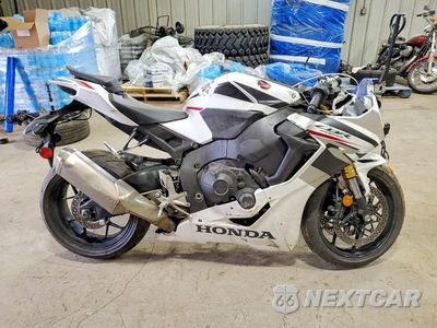 2026 HONDA CBR1000 RR JH2SC7710TK900517 - główne zdjęcie licytacji z USA - miniatura