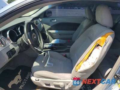 Zdjęcie 7 z 12 samochodu: 2006 FORD MUSTANG VIN:1ZVHT80N265145151 - miniatura