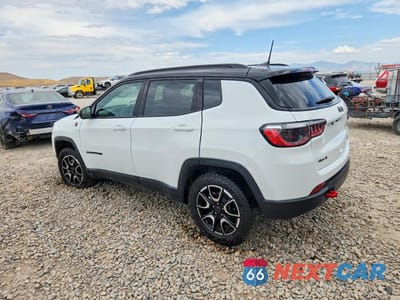 Drugie zdjęcie samochodu z przodu: 2026 JEEP COMPASS TRAILHAWK VIN:3C4NJDDNXTT178148 - miniatura
