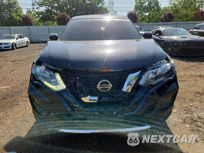 Piąte zdjęcie samochodu w środku: 2019 NISSAN ROGUE S VIN:5N1AT2MV2KC797247 - miniatura