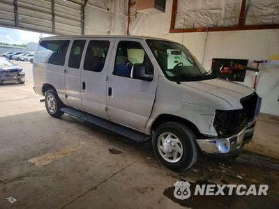 Czwarte zdjęcie samochodu z boku: 2014 FORD ECONOLINE E350 SUPER DUTY WAGON VIN:1FBNE3BL5EDA97913 - miniatura