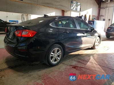 Trzecie zdjęcie samochodu z tyłu: 2018 CHEVROLET CRUZE LT VIN:1G1BE5SM2J7169302 - miniatura