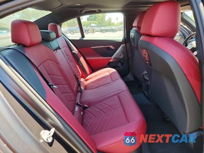 Zdjęcie 10 z 12 samochodu: 2026 BMW 530 I VIN:WBA43FJ02TCU99717 - miniatura